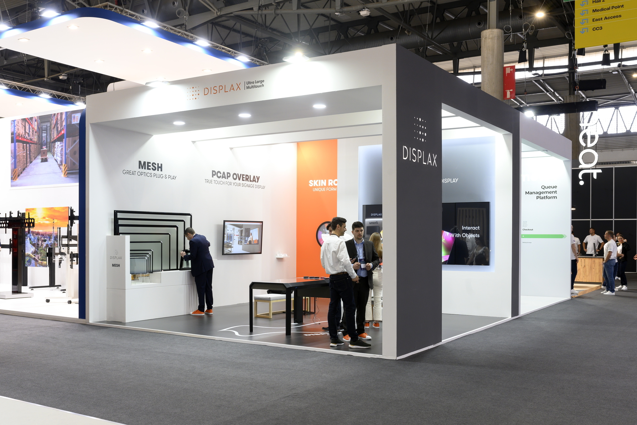 ISE 2022 DISPLAX stand ISE 2022 DISPLAX